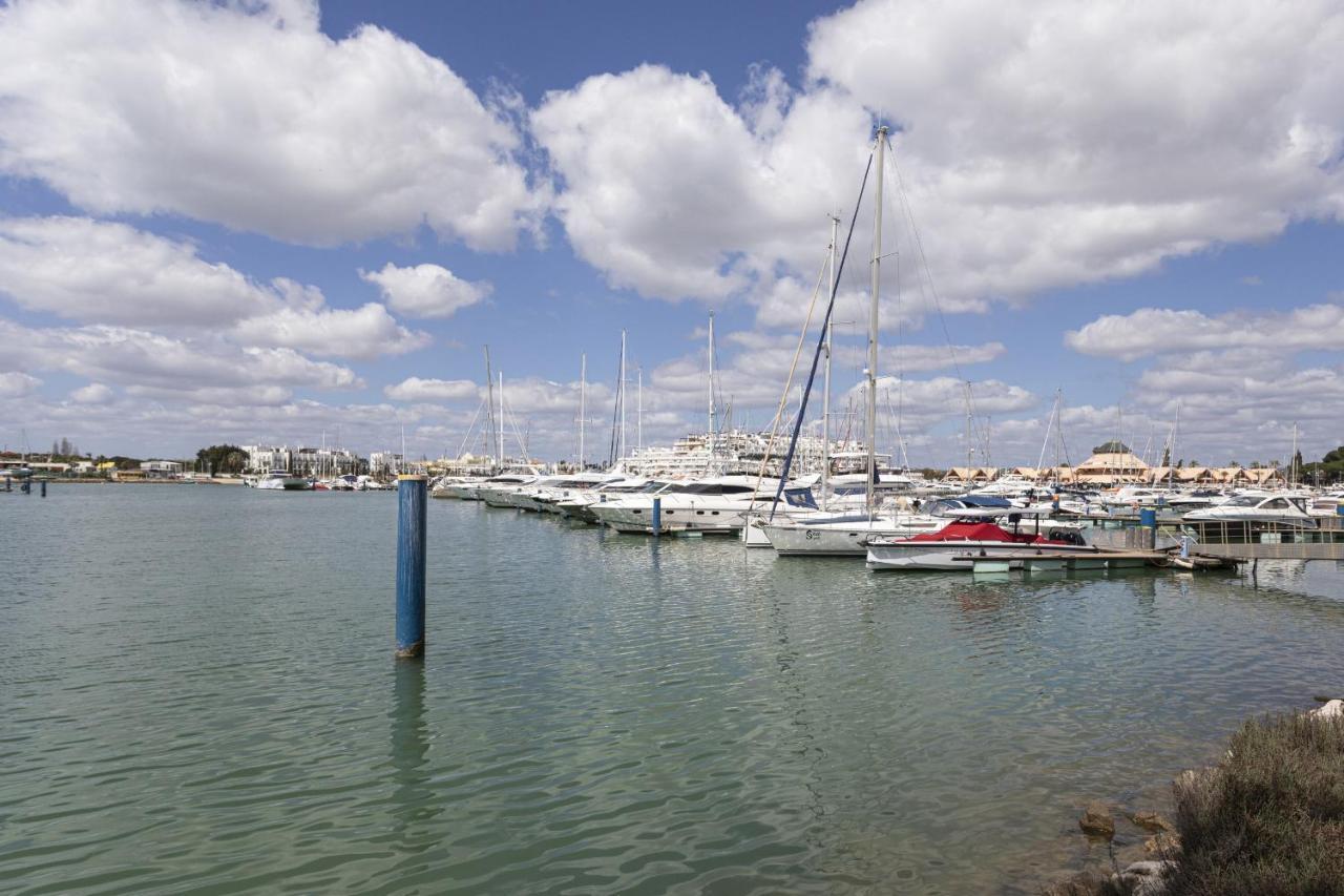 Hopstays Vilamoura All In - Marina View Apartment Quarteira Kültér fotó